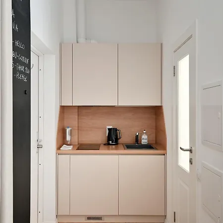 Lovely Studio Apartment In The Heart Of Riga Exterior photo