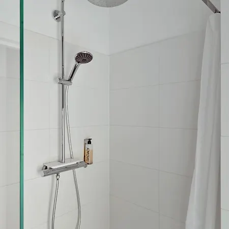 Lovely Studio Apartment In The Heart Of Riga Exterior photo